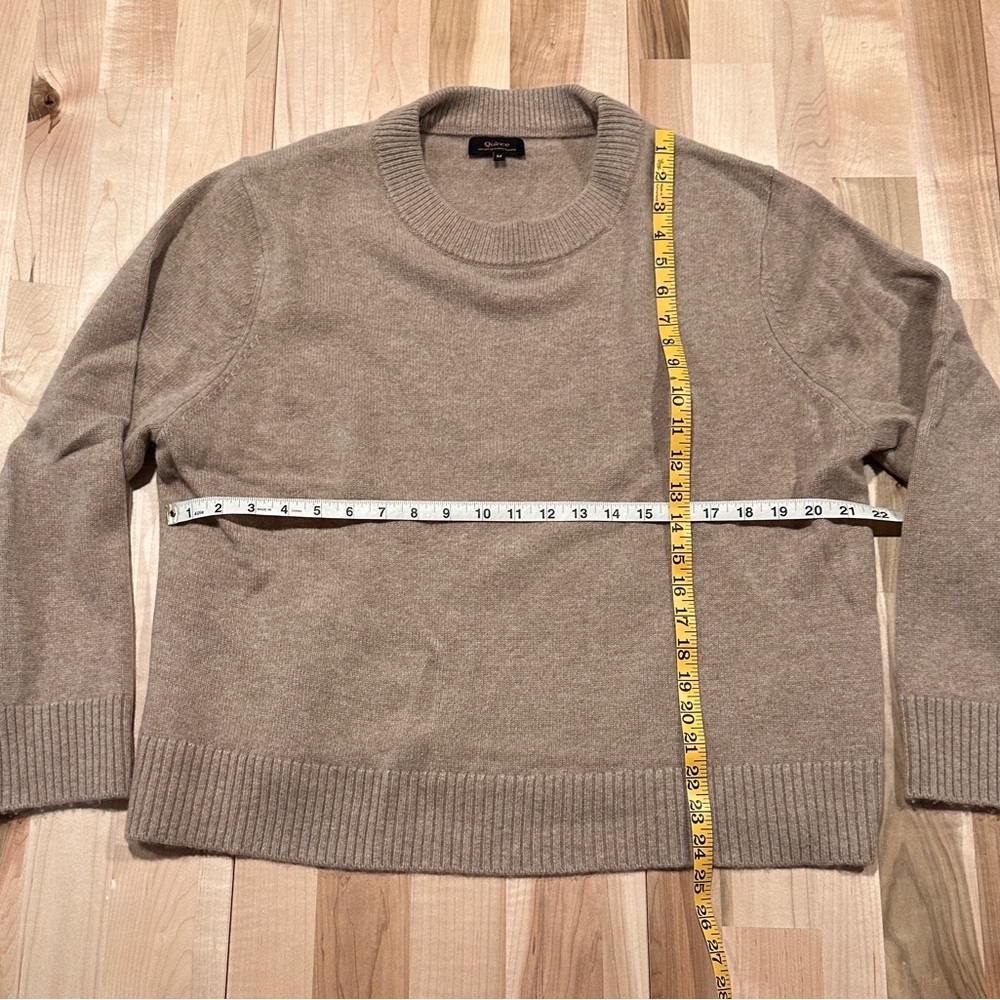 Quince Women’s 100% Mongolian Cashmere Beige Crewneck Sweater